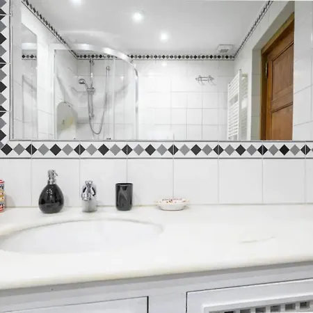 Forum - The Heart Of Daire Roma